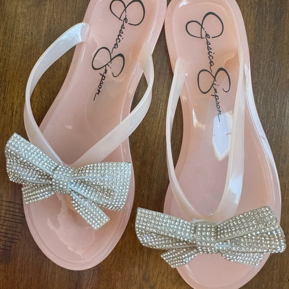 Brand New Jessica Simpson Flip Flops, Girls, Peach with sparkly silver bows,